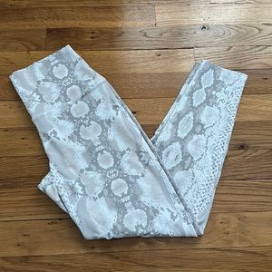 Betsey Johnson Activewear Leggings